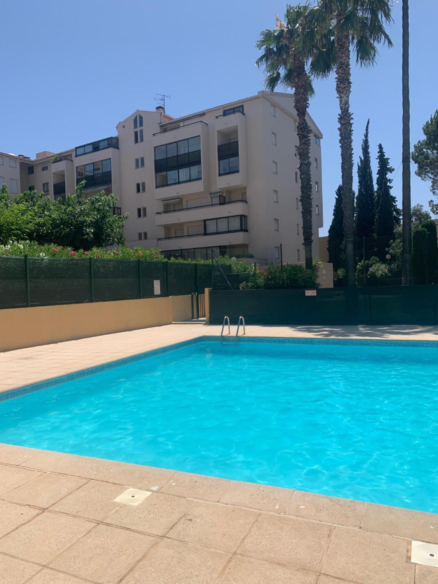 Appartement Idealement Situe Saint-Raphaël Exteriér fotografie